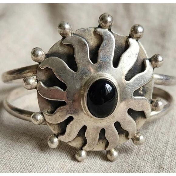 Vintage Mexico Sterling Silver Black Onyx Sunburst Statement Cuff Bracelet - Picture 1 of 4